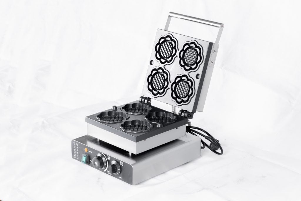 4 Pieces Sunflower Shape Commercial Waffle Maker Bakery Equipment TTS-2204
