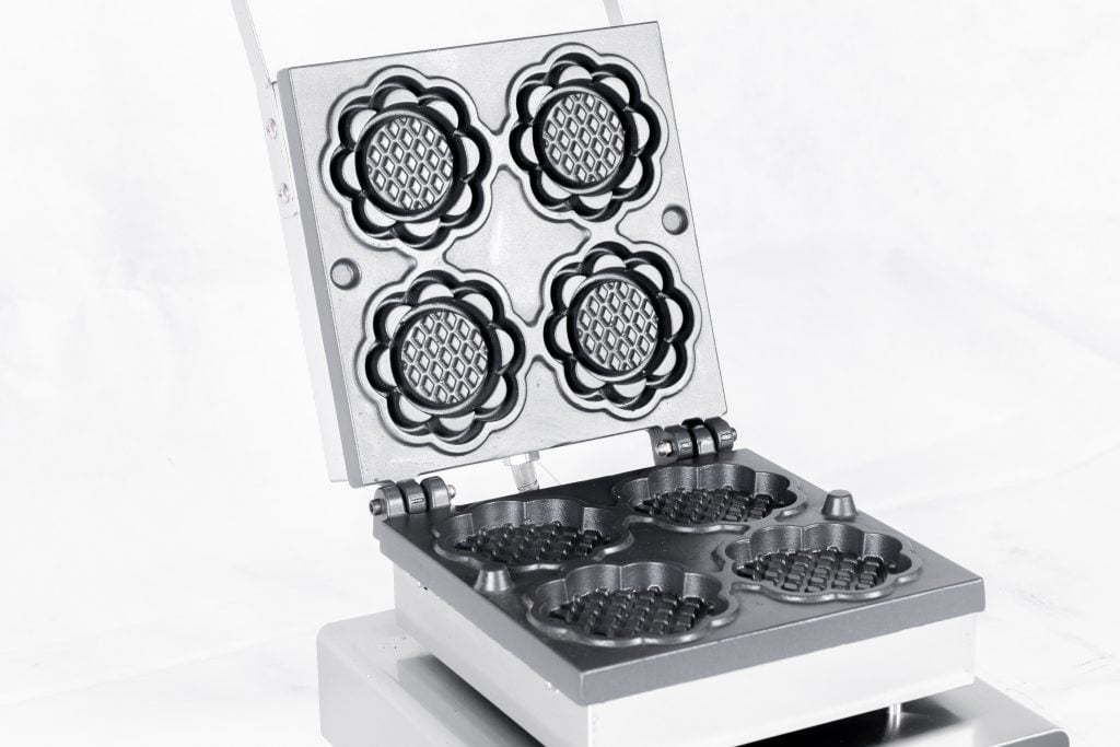 4 Pieces Sunflower Shape Commercial Waffle Maker Bakery Equipment TTS-2204