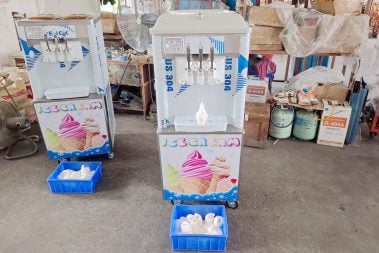 Commercial Soft Serve Ice Cream Machine TT-I94D views