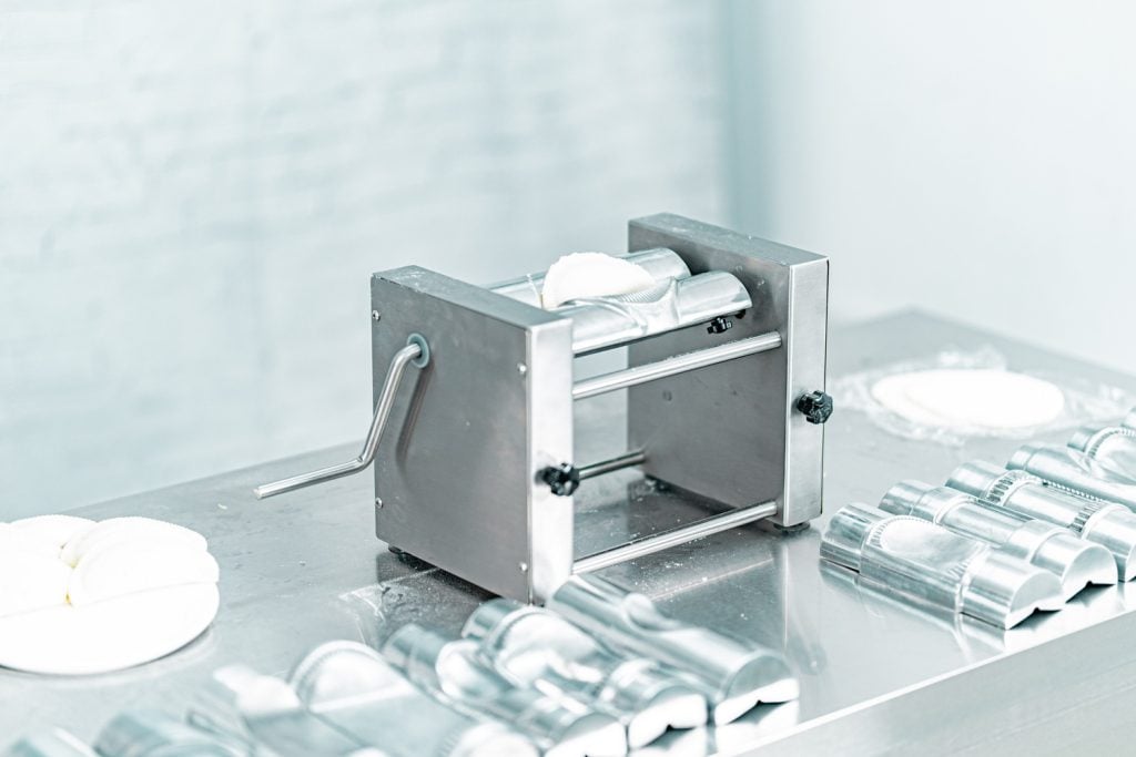 Meat Pie Samosa Maker Turnover Dumpling Machine DEM Meat Pie Samosa Maker Turnover Dumpling Machine DEM