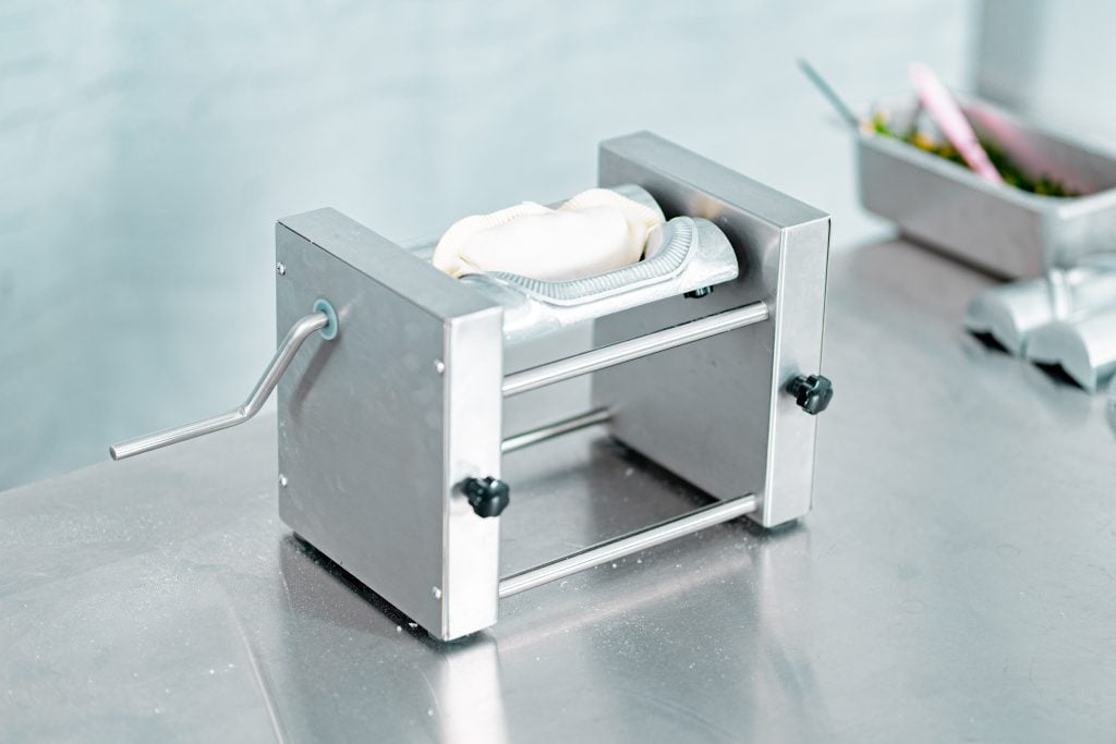 Meat Pie Samosa Maker Turnover Dumpling Machine DEM