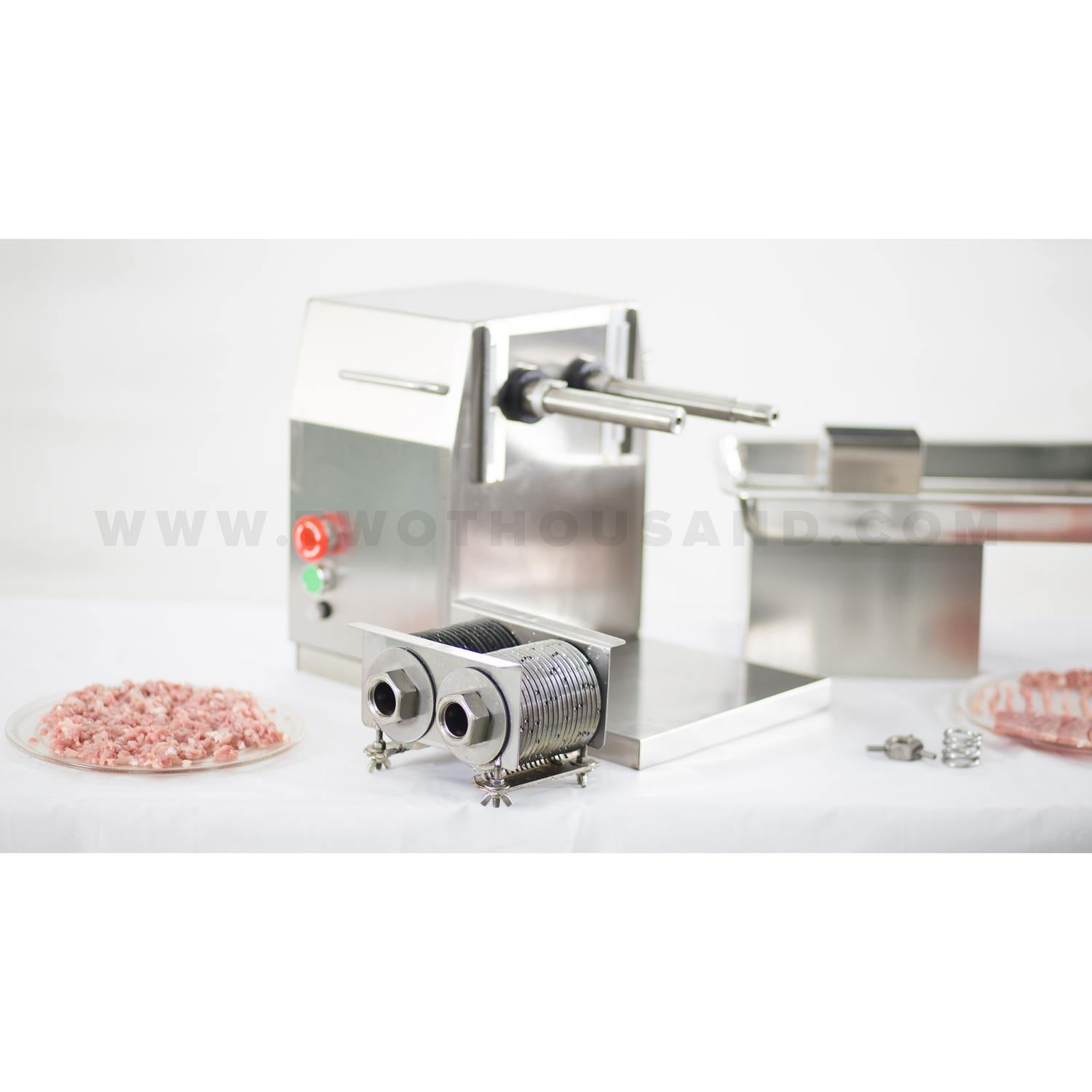 3MM Thickness 250Kg/H Commercial Meat Cutter Machine TT-M29B - Image 4