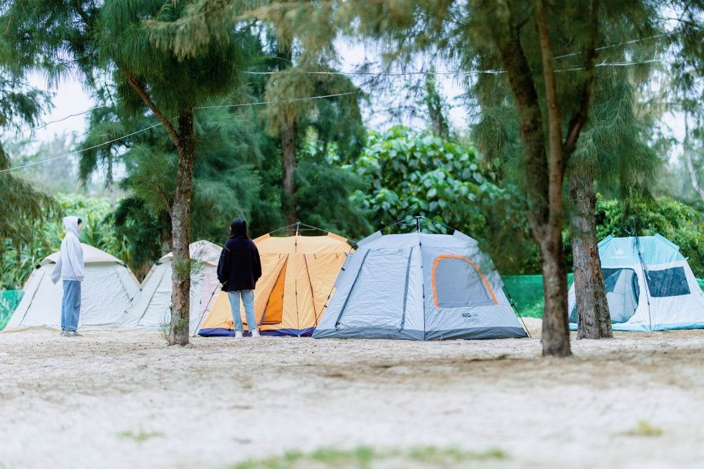 Twothousand Team Building: Marketing Team's Camping at the Beach in Huizhou Twothousand Team Building: Marketing Team's Camping at the Beach in Huizhou