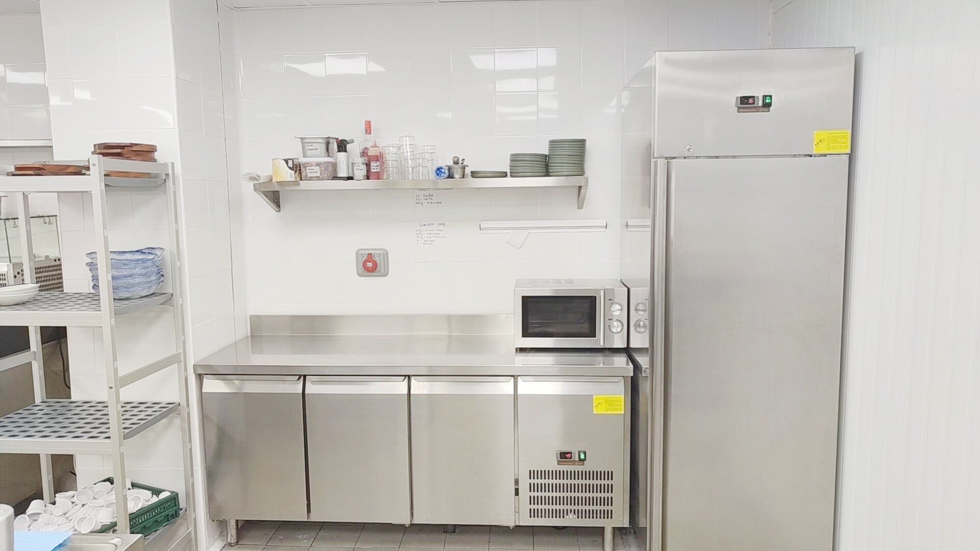 Stainless-Steel Refrigerated Table Stainless-Steel Refrigerated Table