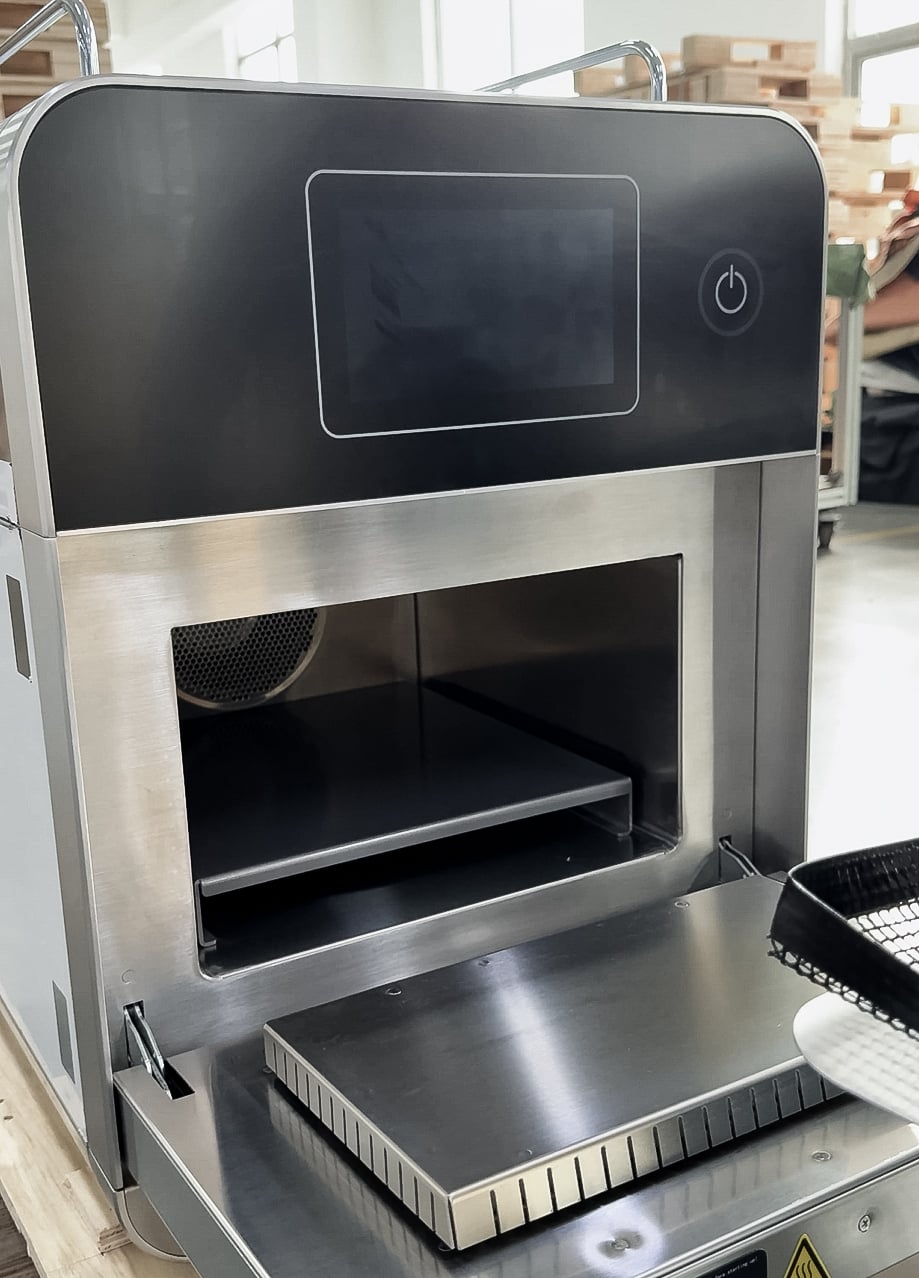 Enlarged Cooking Chamber Enlarged Cooking Chamber